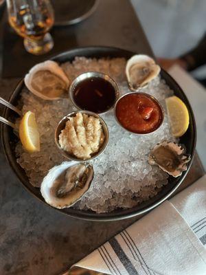 Assortment of oysters