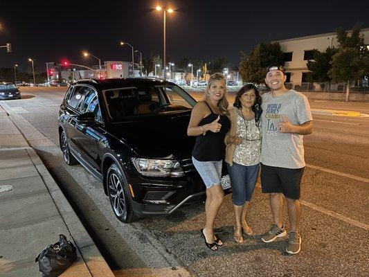 Nana new 2021 VW Tiguan SE... thank you to Alex Balboa and the rest of the VW team for the awesome purchase experience.