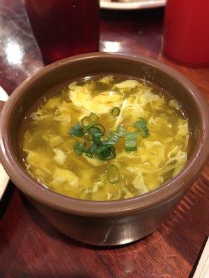 Egg drop soup with optional scallions