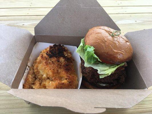 cheesy mac side with thick crispy chicken sandwich, to go box and "plate"