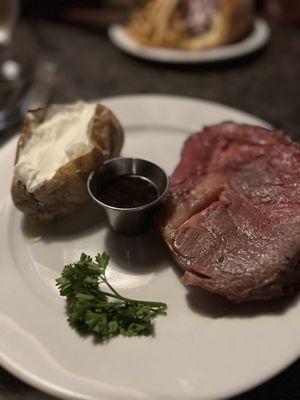 Prime rib medium rare