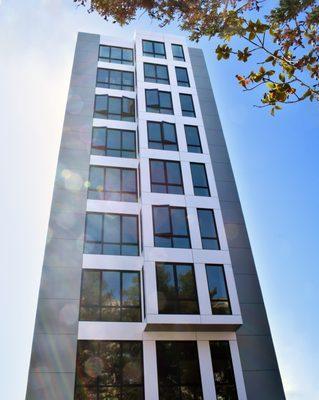 Dozens of studios now available at 750 Harrison street (SF), centrally located and near Moscone Center.