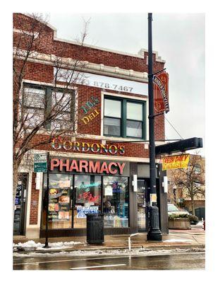 JB's Deli...and Pharmacy!?Andersonville. Hmmm.. Strange! Food(Chicken Noodles & Wrap TheCannon)Great! Service VeryBad.(Unfriendly/Rude) !