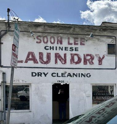 Soon Lee Chinese Laundry