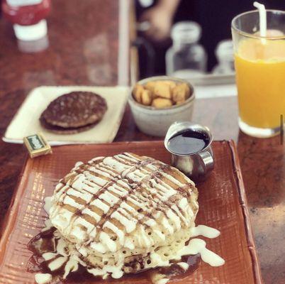 Cinnamon Roll Pancakes, Sausage and Brunch Potatoes