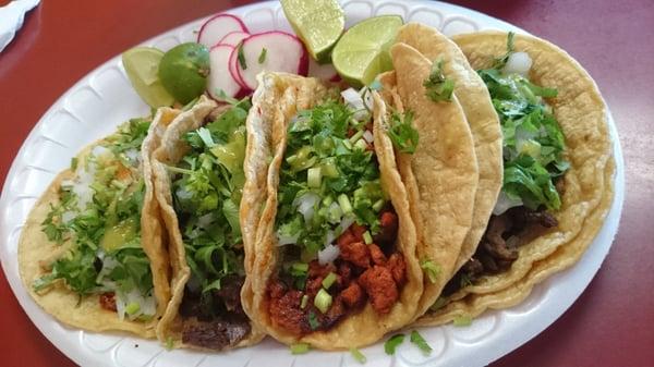 Pollo, carne asada, al pastor, carnitas.