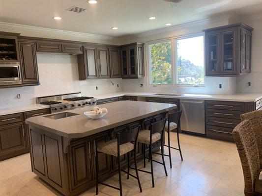 Kitchen countertops, backsplash fabrication and installation of quartz stone.