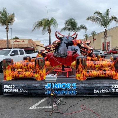 Mechanical bull