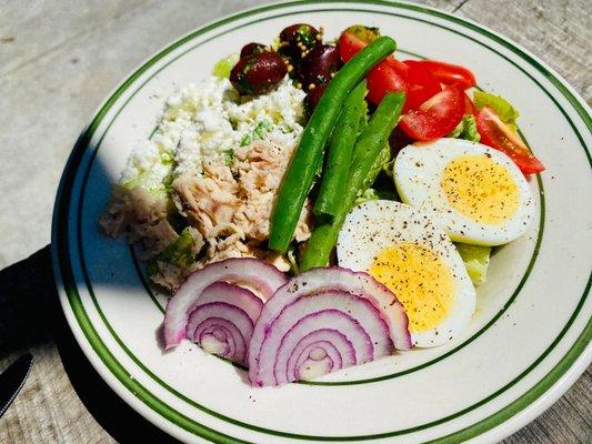 Tuna Nicoise Salad