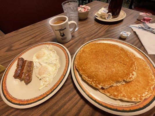 This is breakfast at the Farmer's Daughter!