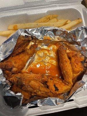 Hot 10 Pieces Wings with Fries