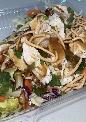 Asian chicken salad .