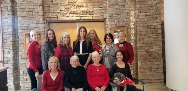 Tina's Treasures staff and volunteers, Holiday 2019