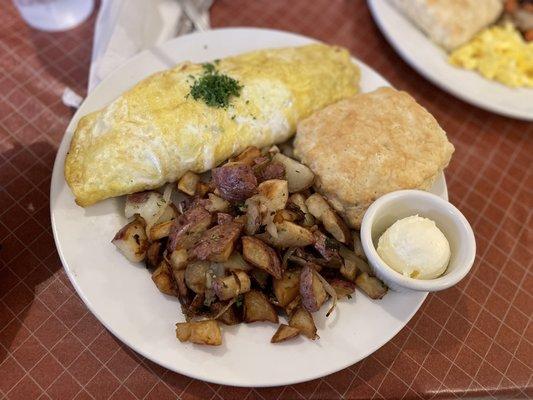 omelette special! JUST BEAUTIFUL!!!! sautéed potatoes with onions and love