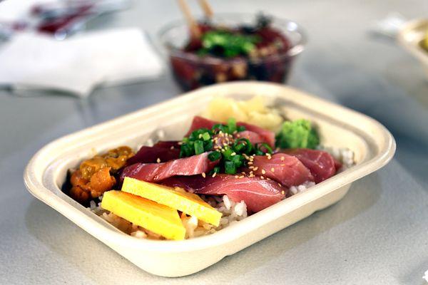 Chutoro Donburi with Uni...