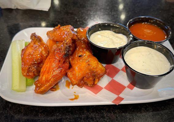 Smoked Chicken Wings (Buffalo)