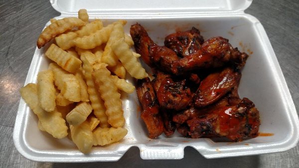 Smoked wings then flash fried with choice of sauce hot or BBQ