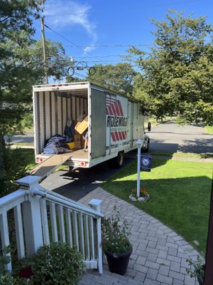 I highly recommend Ridgewood Moving Services for your storage and moving needs.