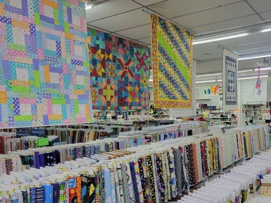 Largest selection of Premium quilting cotton fabrics. Over 20,000 bolts!!