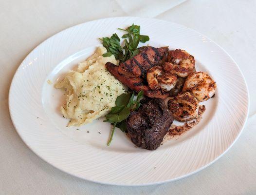 New Orleans mixed grill. Steak & sausage were dry.