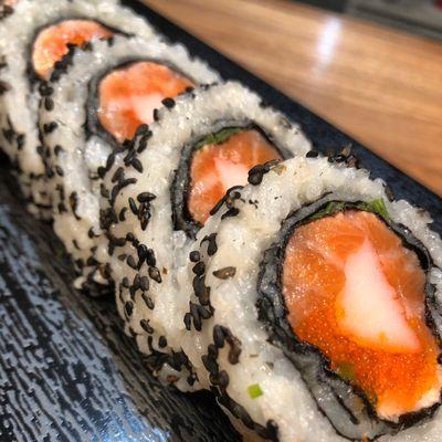 Crispy Salmon Special Roll