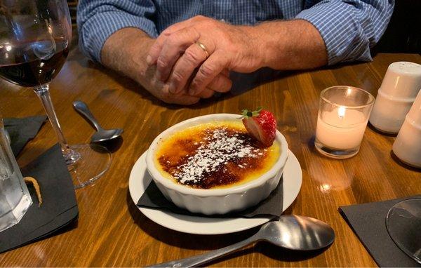 Crème brûlée for two. Perfection.