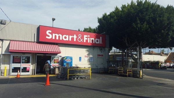 This Smart and final is OK for the convenience but not for selection.  It's limited to variety of products.