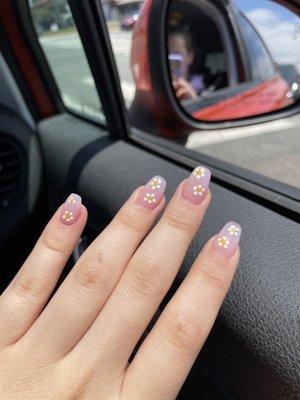 Beautiful nail art on acrylic set by Judy