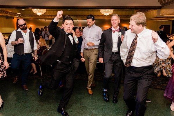 Dance floor facing all the tables (Copr: Joshua Harrison Photography)