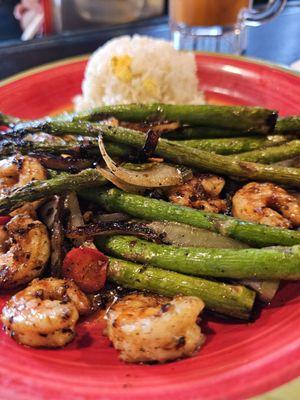 Garlic shrimp with asparagus...so good!