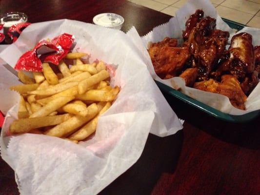 Wings & fries!