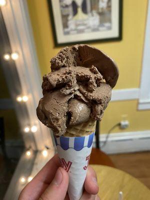 midnight jersey shore - single scoop in sugar cone