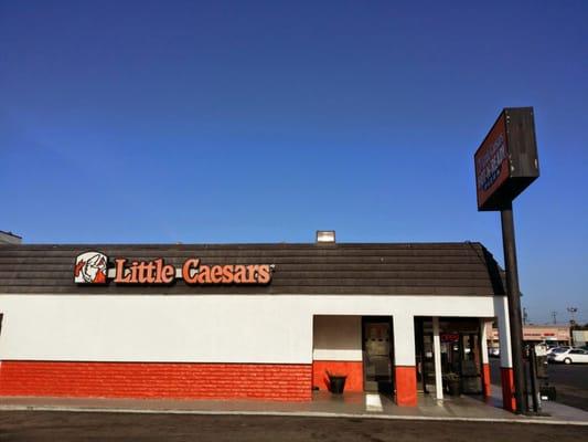 Welcome to Little Caesars in Fullerton.