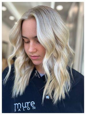 Signature Blonde Highlights | Best Blonde Highlights In NYC | To make an appointment please visit us online @ www.muresalon.com 212 628 5393