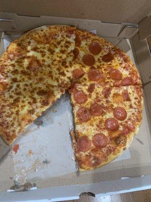 Extra large pizza