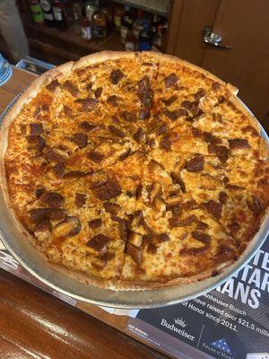 Buffalo chicken pizza (large )