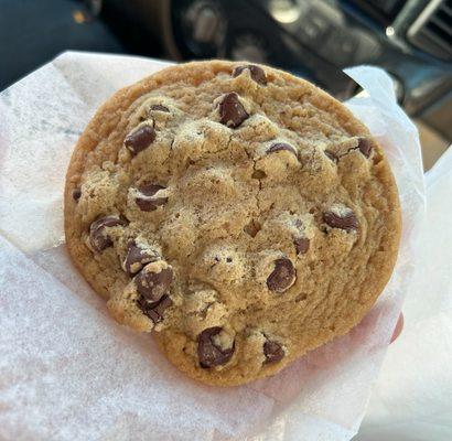 Chocolate chip cookie