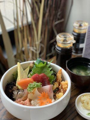 Premium Chirashi.