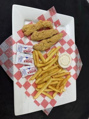 3 Chicken strips plate