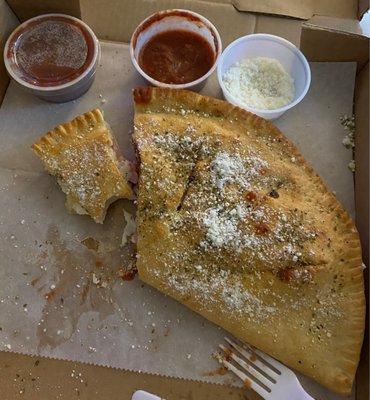 Ham calzone was literally a medium pizza size! Very good