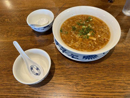 Large hot and sour soup