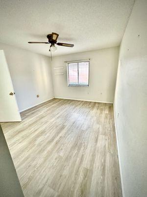 SHINY AGAIN. Luxury Linoleum. Cork back floors.