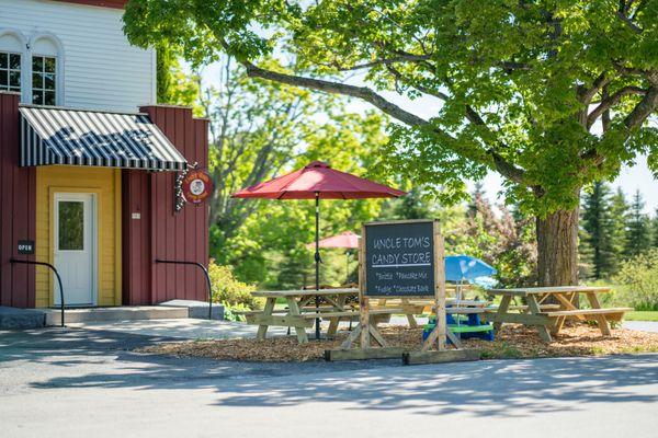 Uncle Tom's Candy Store