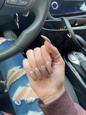 nails