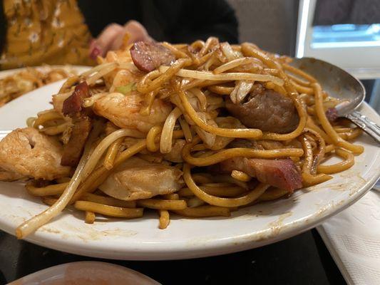 Kitty's Kitchen and their house special chow mein with BBQ Pork, Chicken and Beef.