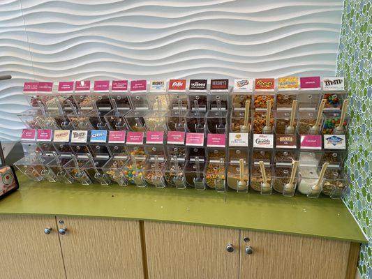 So many topping options!