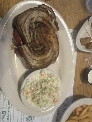 A hearty Rueben