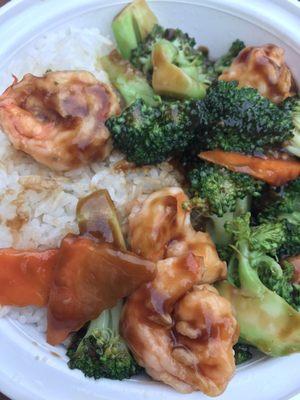 Shrimp and broccoli