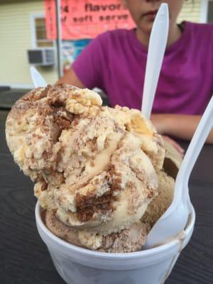 Large ice cream, 3 flavors allowed, $4.50 (it's massive!!) Great value!!