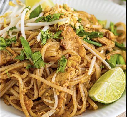 Chicken Pad Thai Chicken